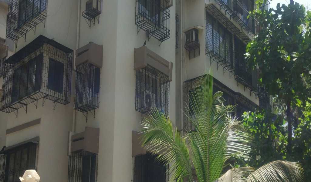 2 BHK Apartment at Juhu Tara Road, Juhu. for RENT Bombay Property