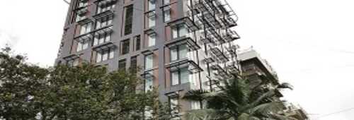Fully Furnished 4 BHK Residential Apartment of 1700 sq.ft. Area for Rent at Beacon- South Avenue, Santacruz West.