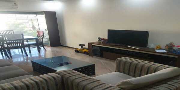 Fully Furnished 3 BHK Residential Apartment for Monthly / Short Term Rent, Andheri West.