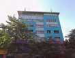 Rent Semi Furnished 325 sft Office in Andheri West, SV Rd, Center Square.