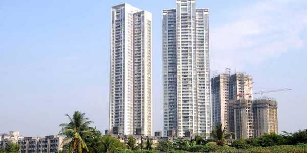 4.5 BHK Apartment in Imperial Heights at Oshiwara.