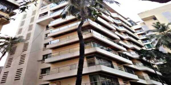 4 BHK Penthouse of 1750 sq.ft. Carpet Area + Terrace for Sale at Eminente, Khar West.