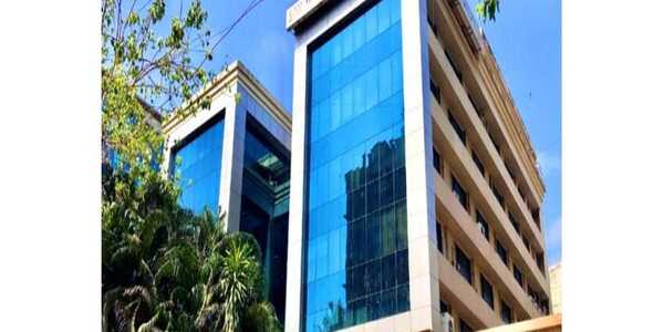 1400 sq.ft  Office space with a height of 14 ft for Rent in Valecha Chambers, Andheri West.