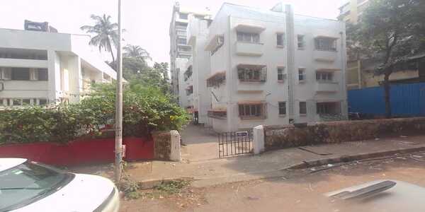 700 sq.ft 2 bhk Apartment for Rent in Urmila Apartments, Santacruz West.