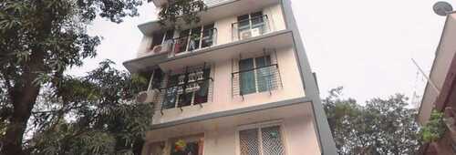 Sale 1 Rk Flat in Khar W, 305 sft, at Krishna Kripa.