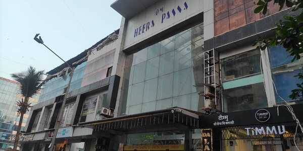 Commercial Office Space of 234 sq.ft. Built-up Area for Sale at Om Heera Panna Mall, Oshiwara 