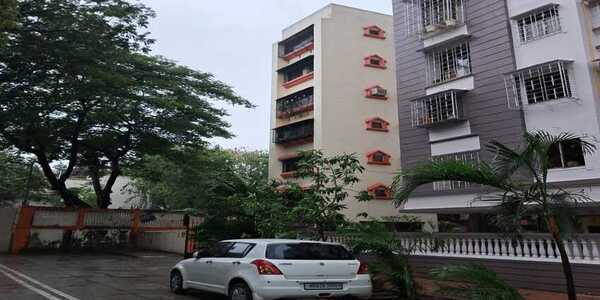 Bank Auction 1 BHK Residential Flat with 530 carpet, 633 sq.ft. Built up Area for Auction at Four Bungalow, Andheri West,