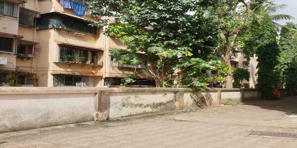 1 BHK Residential Apartment of 380 sq.ft. Carpet Area for Sale at Manish Nagar, Andheri West.