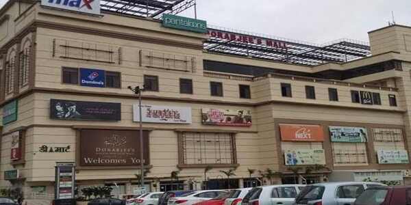 Commercial Office Space of 230 sq.ft. Carpet Area for Rent at Royale Heritage, Andheri West.