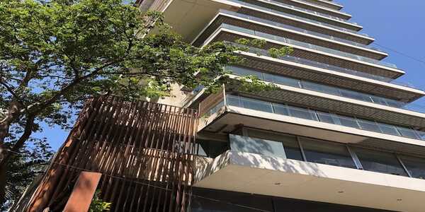  2300 sq.ft Fully Furnished 4 bhk Residential Flat for Sale in Signature, 18th A Road, Khar West.