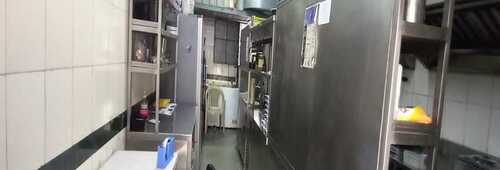 Furnished 300 + 300 sq ft Kitchen in Bandra east for Rent Located Near MIG Club