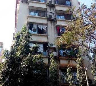 3.5 BHK Apartment For Sale At N S Road Number 6, JVPD Scheme, Juhu.