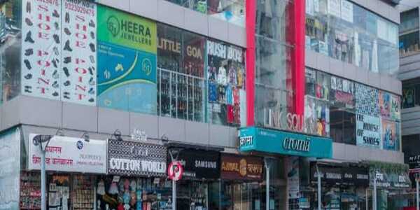Prime Commercial Shop Space for Rent at Croma, Bandra West.