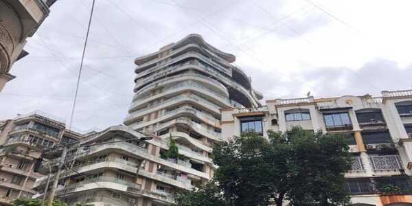 4 BHK Residential Apartment, 3000 sqft with Terrace for Sale at Dunhill, Khar West.