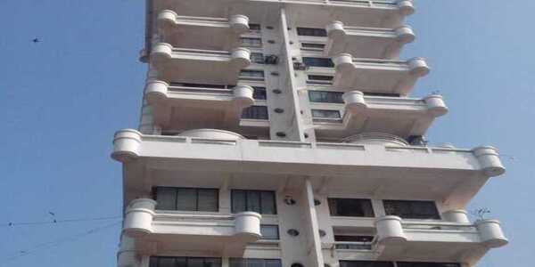 3.5 BHK Sea Facing Apartment For Rent At Jivesh Terraces, Bandstand Promenade, Bandra West.