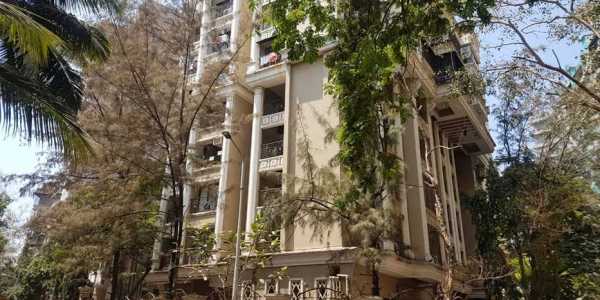 2 BHK Apartment For Rent At Gulmohar Road, Juhu.