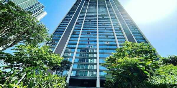 3 bhk of Carpet area 1380 sq.ft for Sale in Oberoi Esquire, Goregaon East.