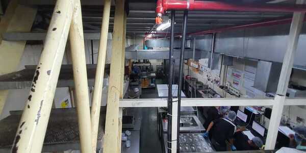 950 sqft + 580 sqft Kitchen Space for Rent in Santacruz East near McDonald&#039;s