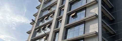 Rent 500 sft Office in Andheri E, Telli Galli, Gayatri Heights.