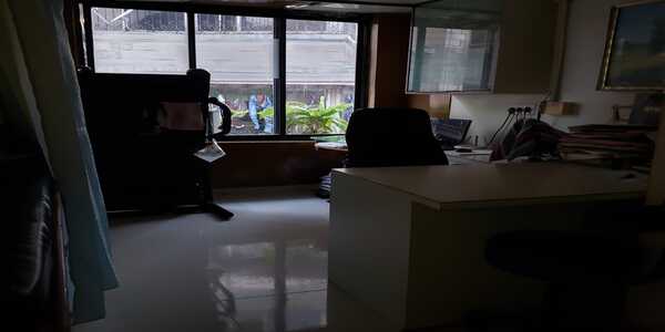 580 sq ft Office Space for Rent or Sale on Linking Road, Khar West, Suitable for Doctors or Office 