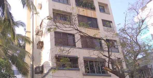 3 BHK Apartment For Rent At 16th Road, Bandra West.