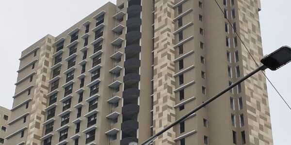 Distress Sale- 1.5 BHK Residential Apartment of 588 sq.ft. Carpet Area at El Signora, Oshiwara.