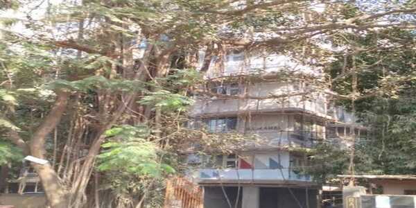 Semi Furnished 2 BHK Residential Apartment of 800 sq.ft. Carpet Area for Rent at Raj Kamal Apartments, Santacruz West.