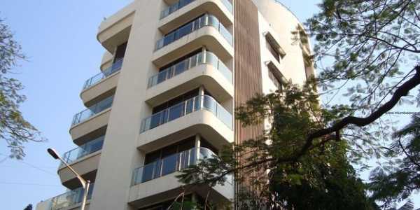3 BHK Apartment For Rent At New India Society Road, Juhu.