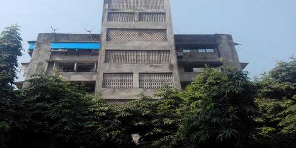 2 BHK Apartment For Sale At Perry Cross Road, Bandra West.