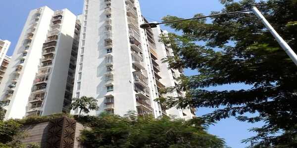 3 BHK Residential Apartment of 810 sq.ft. Area for Sale at DLH Orchid, Andheri West.