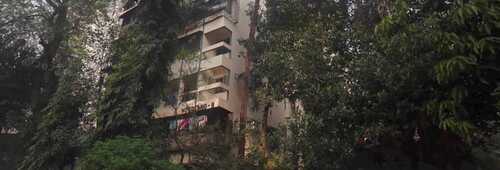 Rent Furnished 2 Bhk in Andheri W, Lokhandwala, Woodland CHS.
