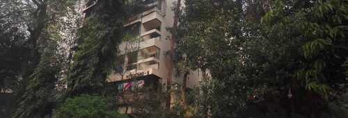 Rent Furnished 2 Bhk in Andheri W, Lokhandwala, Woodland CHS.
