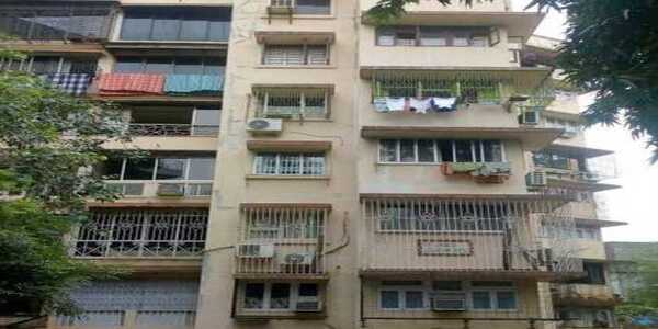 With Car Parking, Fully Furnished Flat for Rent in Zarina Apartments, Bandra West.