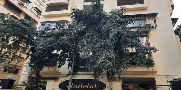 1.5 BHK Residential Apartment of 680 sq.ft. Area for Sale at Jhulelal, Khar West.