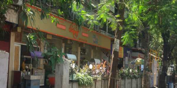 450 Sq.ft. Commercial Space For Rent At Gulmohar Road, Juhu.