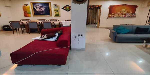 5 Cr Distress Sale of  3 bhk 1500 sqft with 3000 sqft Terrace (half Covered) Garage for 2 Cars in Shahstri Nagar Andheri West