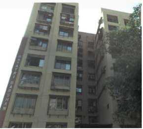 500 sq ft flat for sale in Gayatri Darshan, Kandivali east