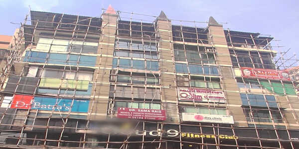 Fully Furnished 700 sq.ft Commercial Space along with a Loft for Rent in Royal Plaza, Link Road, Andheri West.