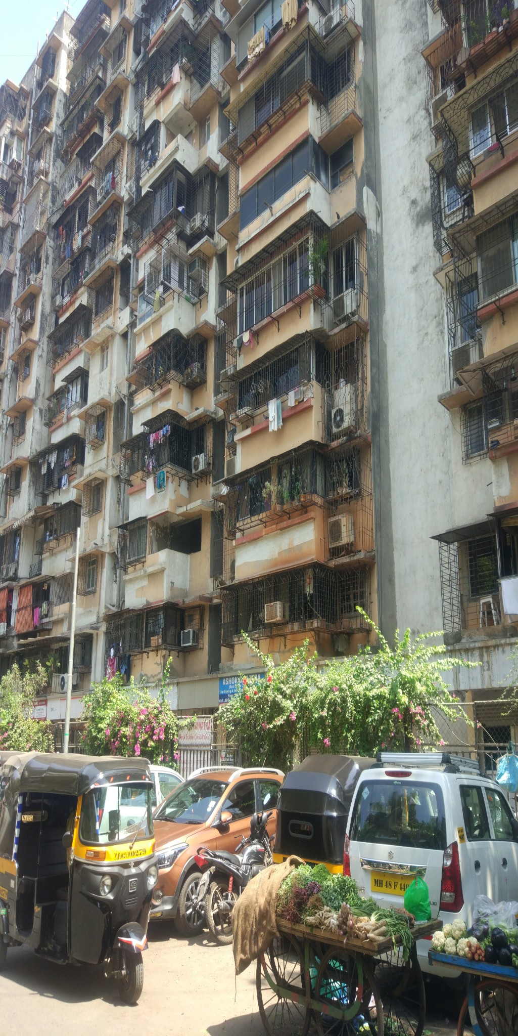 2 BHK Apartment For Sale At Gulmohar Road, Juhu for SALE Bombay Property