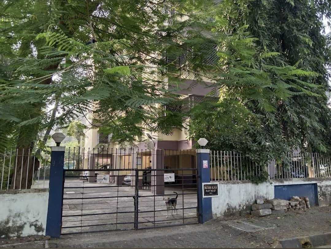 Nutan Alka Society, Relief Road, Santacruz west