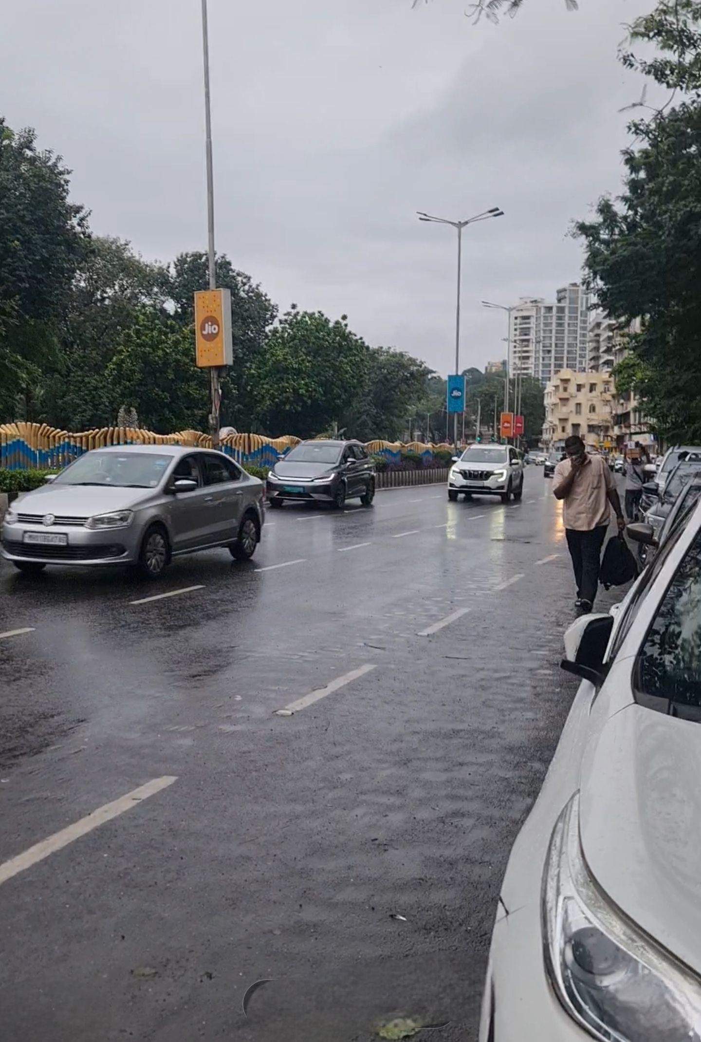 Commercial Space for Rent 3000 sqft Marine Drive