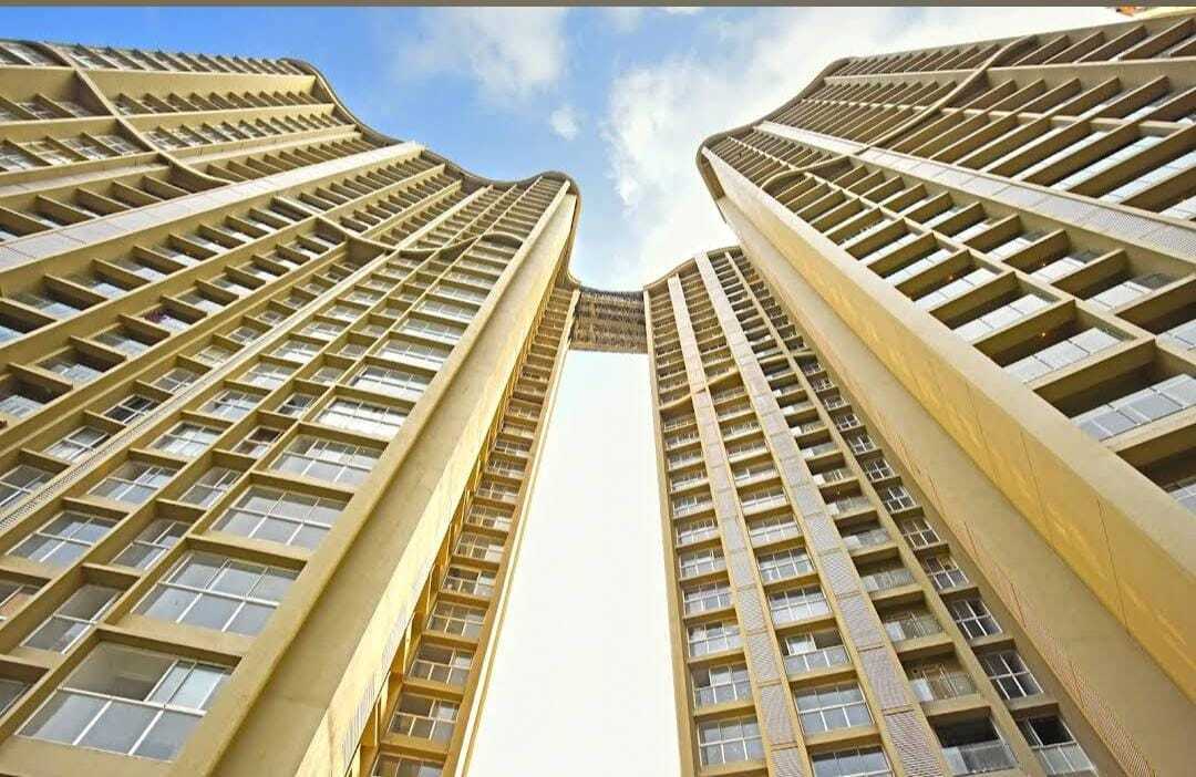 Runwal Elegante, Andheri West