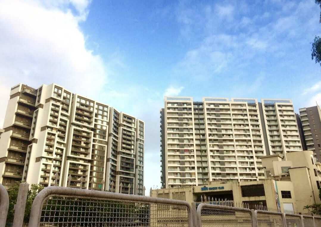 Rustomjee Oriana, Bandra East.