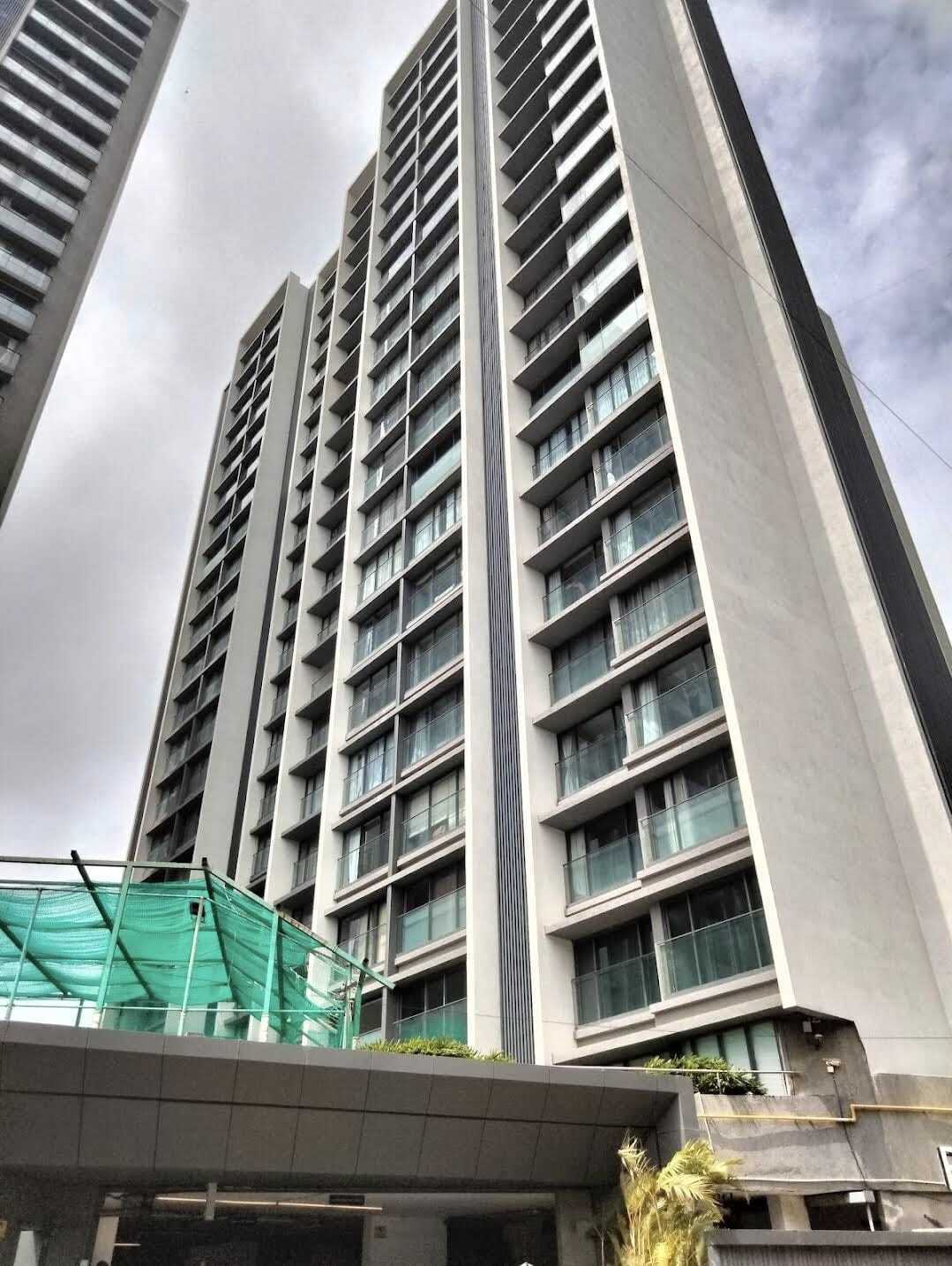 Rustomjee Paramount, Khar West.