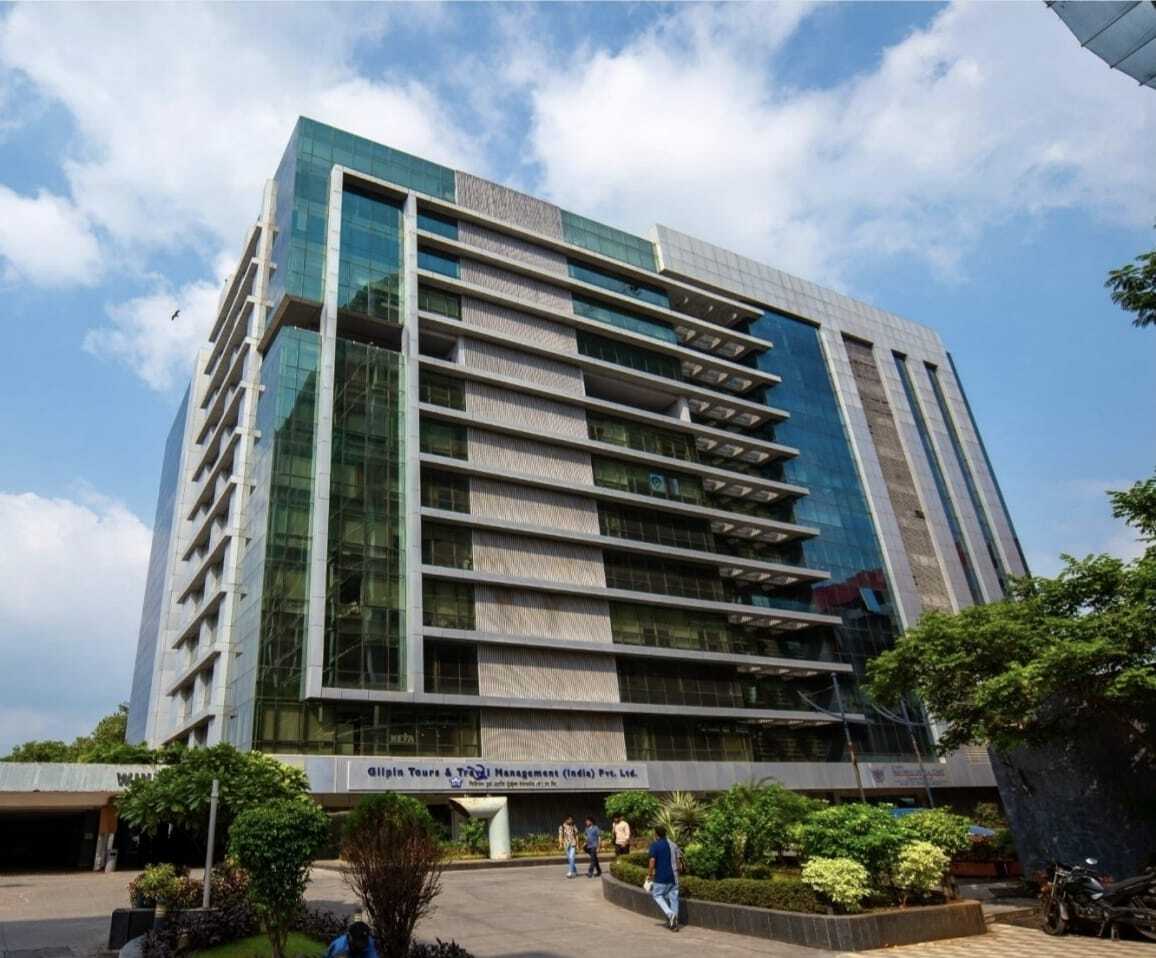 Widndfall, Sahar Plaza Complex