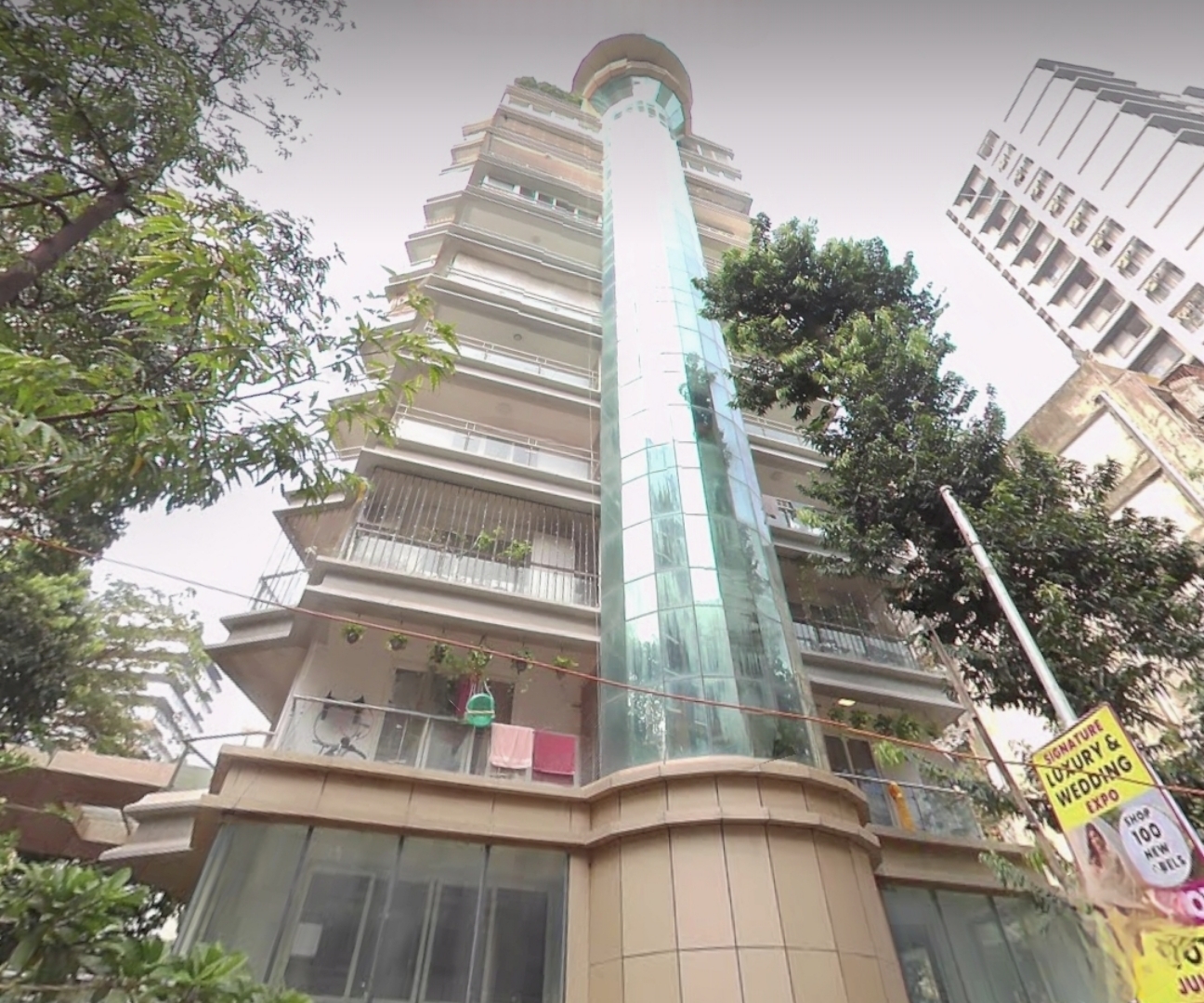 Zindagi, Khar West