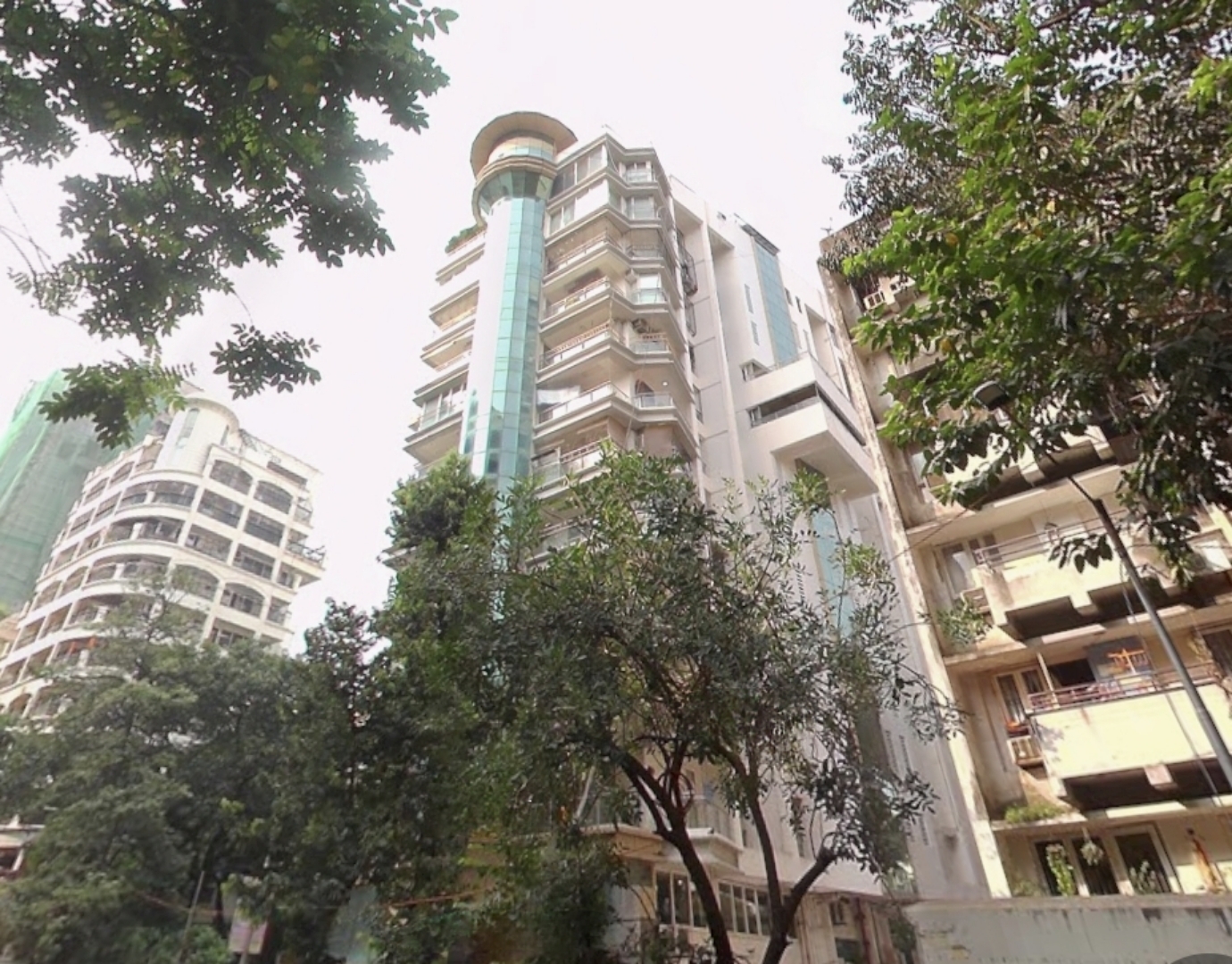 Zindagi, Khar West