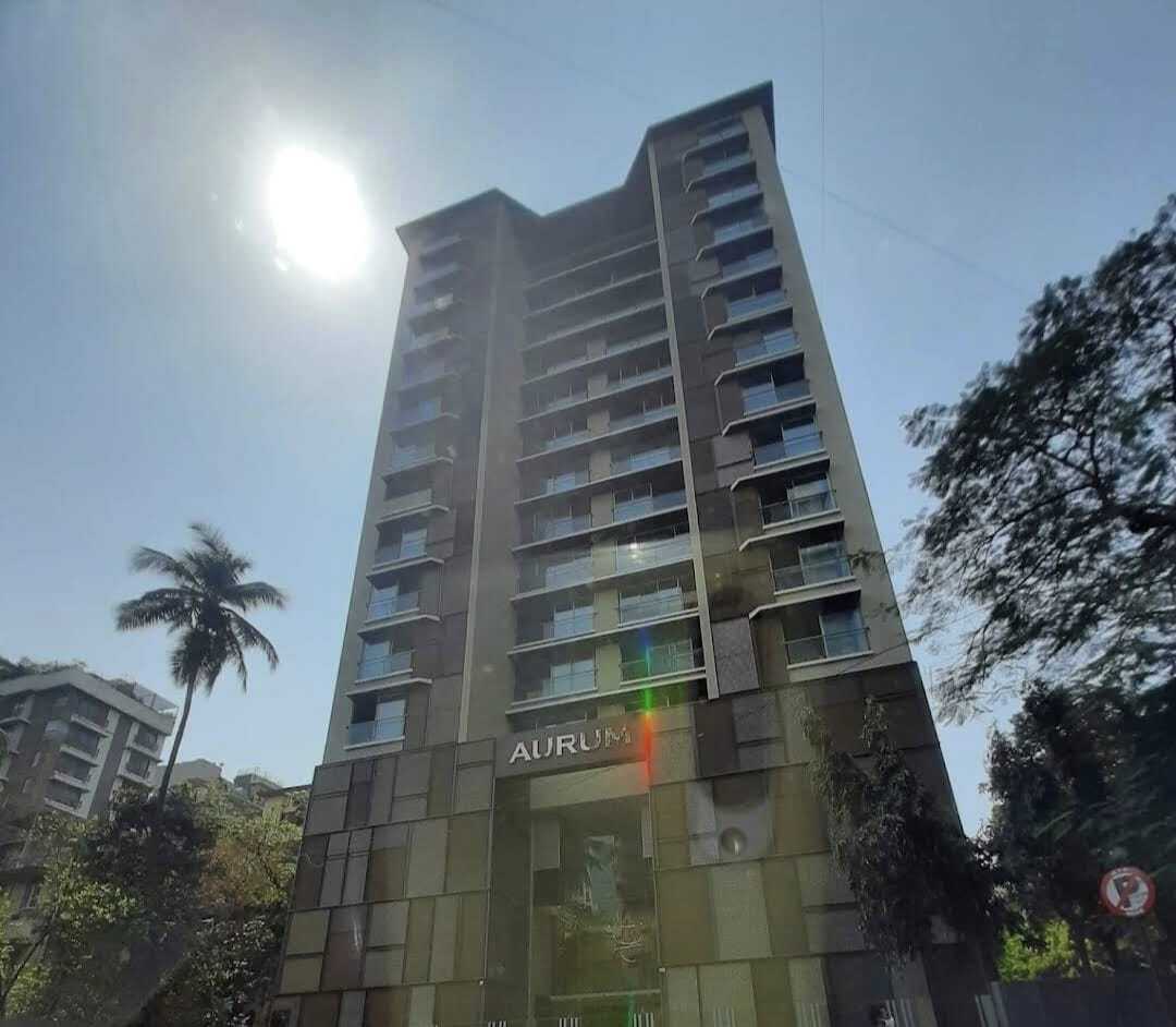 Aurum, Santacruz West.