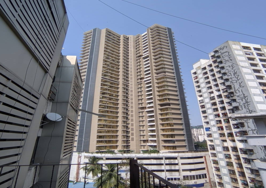 Transcon Triumph, Andheri West.