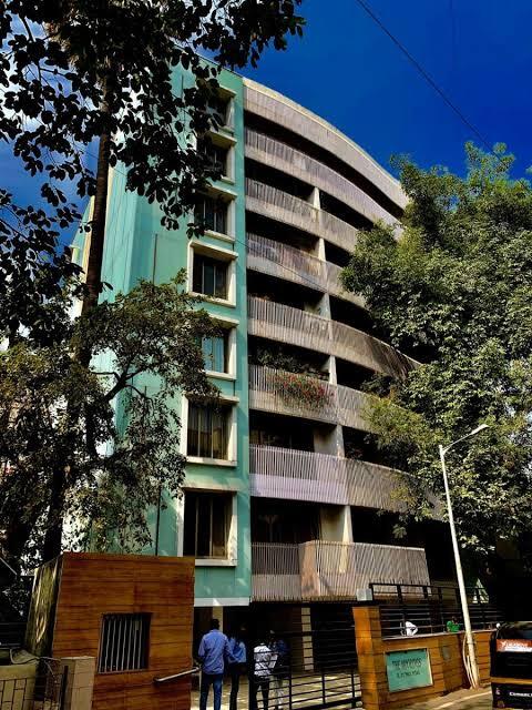 The Mooring, Bandra West.